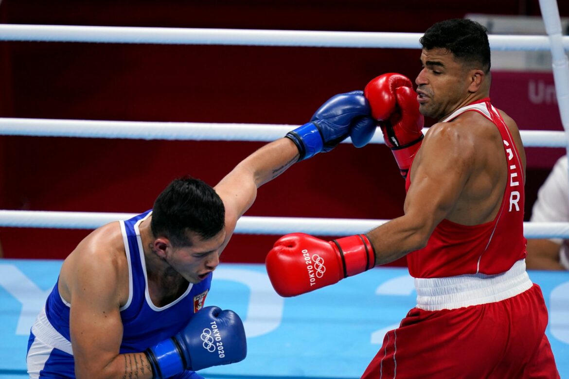 Boxer Abduljabbar nach klarem Sieg im Viertelfinale