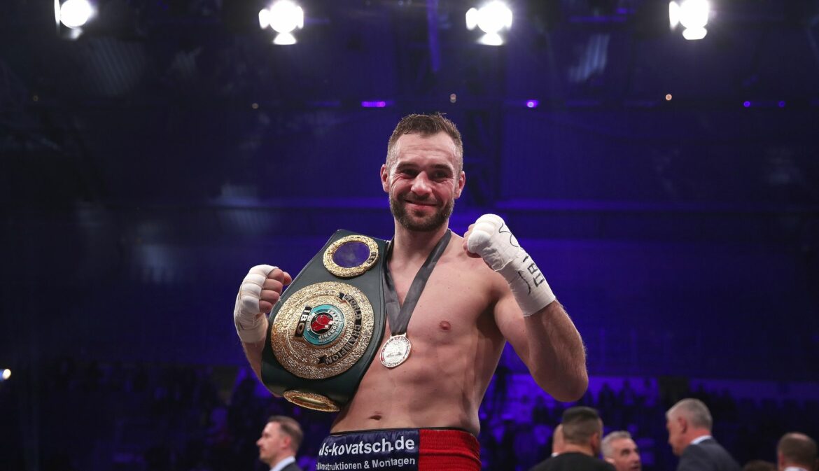 Wieder Weltmeister: Bösel siegt im Box-Krimi gegen Krasniqi